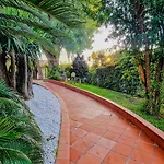 Domus Dea Apartamento *
