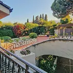 Domus Dea Apartamento *