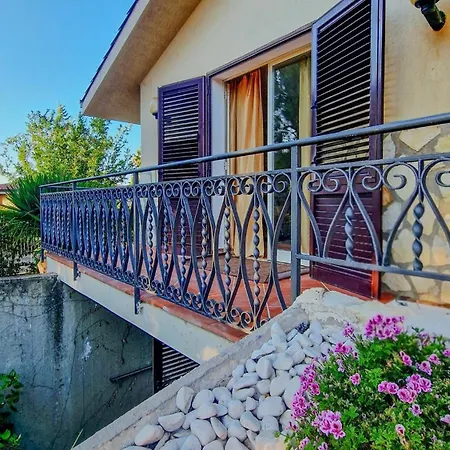 Domus Dea Apartmán Mondello