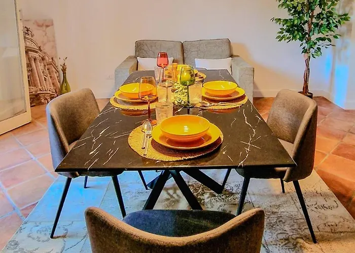 Domus Dea Apartment *